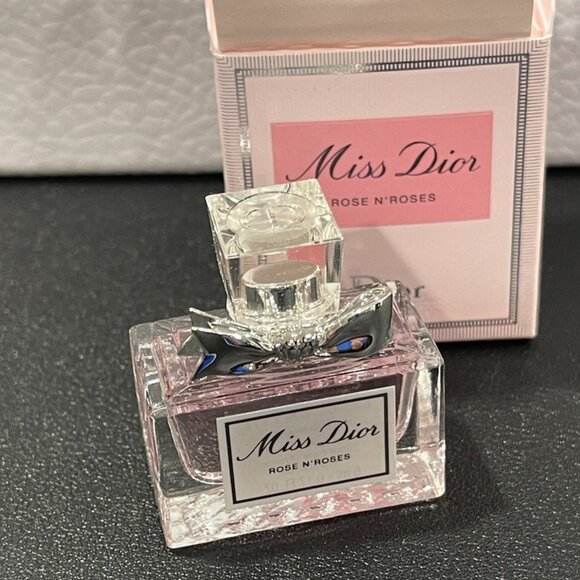 Dior Beauty Box with Jewelry Holder and Parfum (1169) - Picture 6 of 7